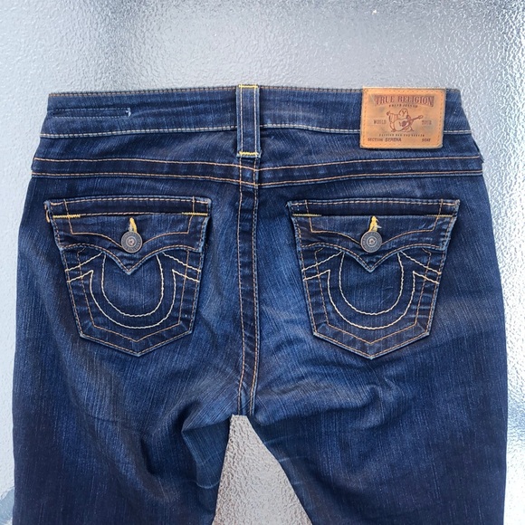 True Religion Serena Skinny Dark Wash Style WCJ-N96CR8 Inseam  29” Size 28 - Picture 3 of 14